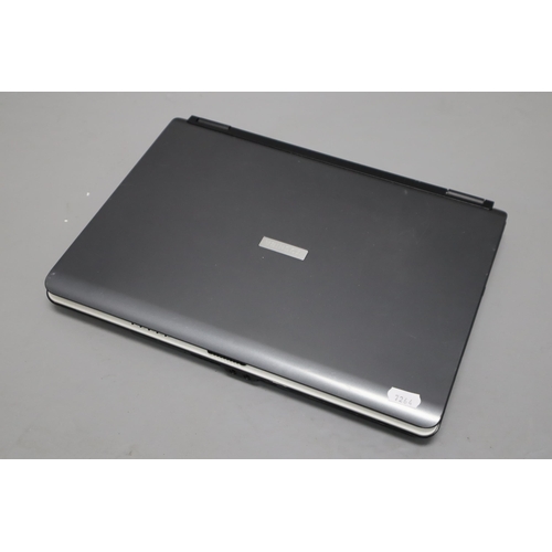 512 - Two Laptops to include HP ProtectSmart and a Toshiba Satellite A100-596, Both with power Leads Both ... 