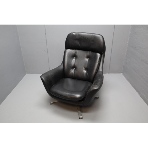 600 - Vintage Scandinavian Style Black Leather Swivel Chair Approx 35