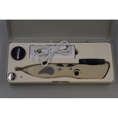 521 - A Boxed Electronic Acupuncture Pen With Instructions. Powers on When Tested. As New