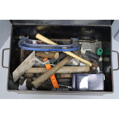 651 - Metal tool box containg large selection of hammers, a Record 8, G clamp, 2 boxes of decking screws a... 