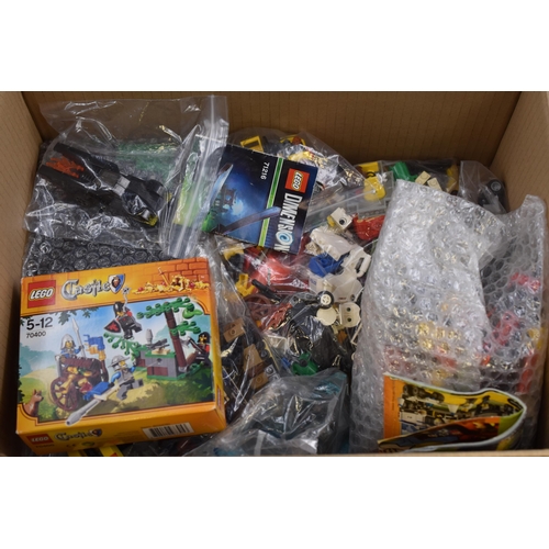 749 - Collection of Lego (2.5kg) including Castle and Power Miners