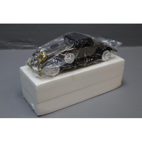 728 - A Selection of Boxed and Unboxed Model Vehicles To Include Rolls Royce Phantom II Transistor Radio (... 