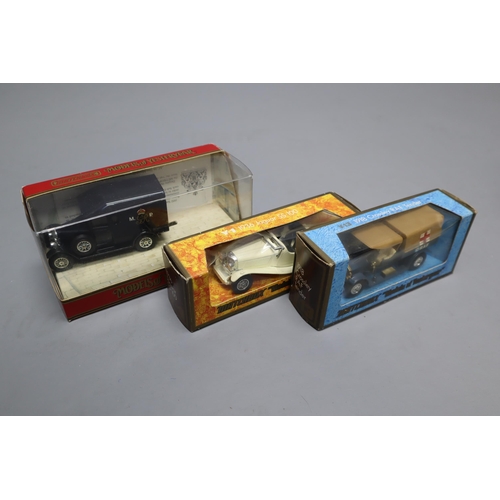 731 - A Selection of Twenty-Five Boxed Matchbox Models of Yesteryear Diecast Cars. To Include 1920 Rolls R... 