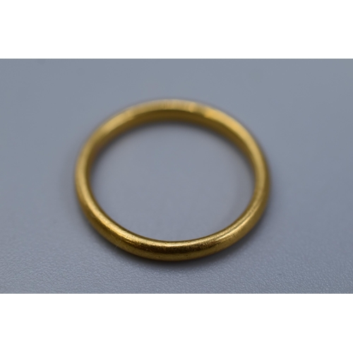 12 - A Hallmarked 22ct Birmingham Gold Band Ring, 3.91g