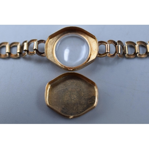 39 - An Invicta 9ct Gold Cased and Strap Ladies Watch, Only The Strap is Marked 9ct. Watch Weighs Approx ... 