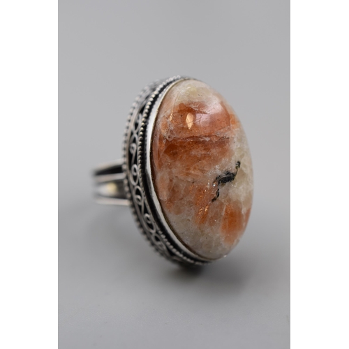 77 - Silver 925 Sunstone Gemstone Ring (Size S) Complete with Pouch