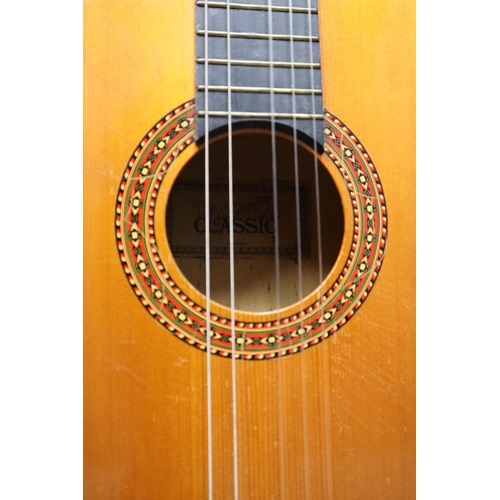 550 - TATRA Czechoslovakian acoustic guitar in case, requires D string replacing