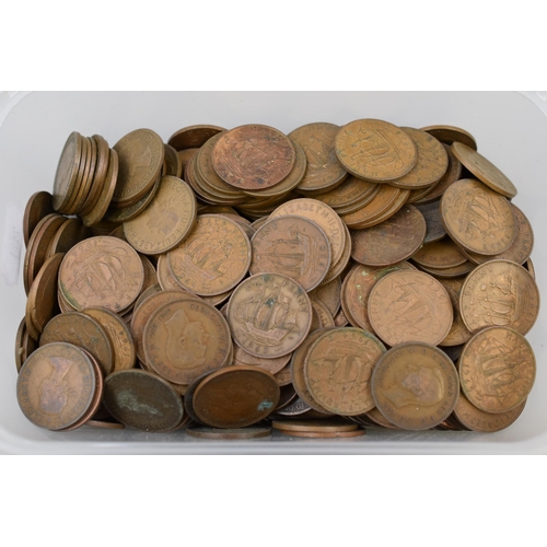 172 - Selection of mixed pre decimal copper coinage approx 1.6 kg.