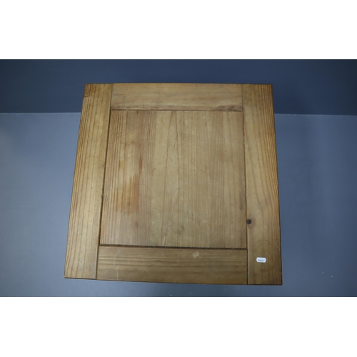 644 - Square Pine Coffee / Side Table