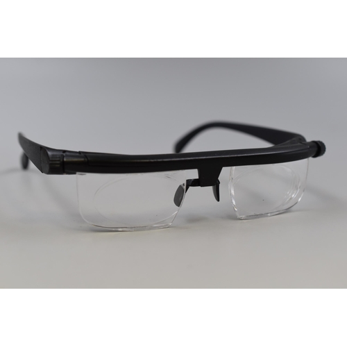 427 - Brand New Boxed Fully Adjustable Lens Glasses for perfect vision .