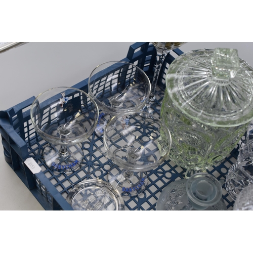 268 - Selection of Good Quality Glassware including Babycham, Champagne, Wine Rinser and More