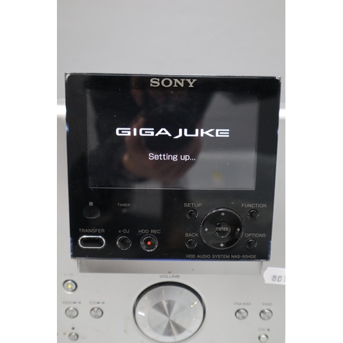 821 - SONY giga juke nas-50hde CD player, hdd network hifi audio system, DAB radio with speakers, powers o... 