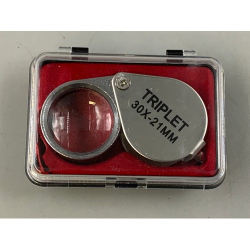 235 - New Triplet 30X-21mm Jewelers Loupe with Case and Box 