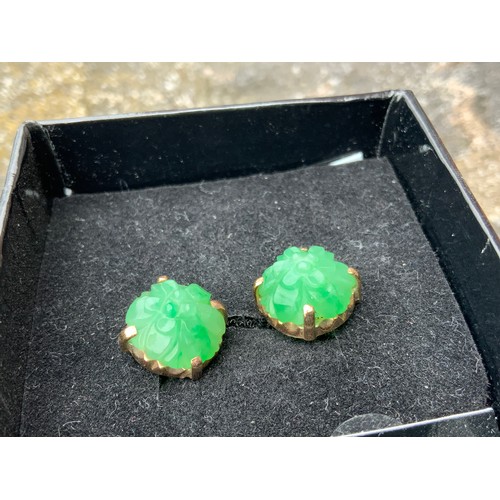 64 - A Pair of 9ct Gold Floral Carved Jade Stud Earrings, 3.85g