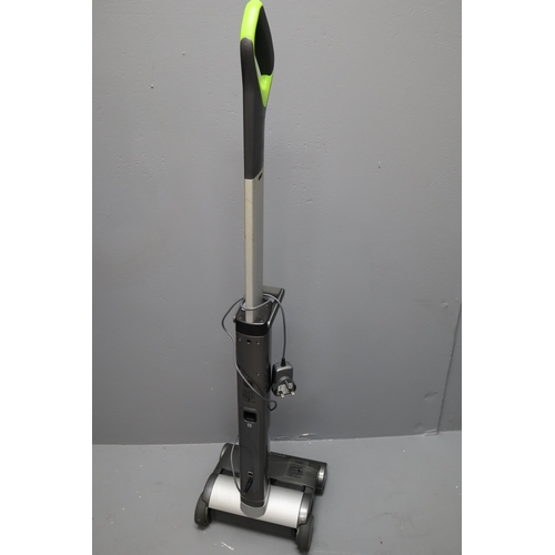 841 - GTech 22v Air Ram Cordless Vacuum Cleaner Complete with Charger (Working)