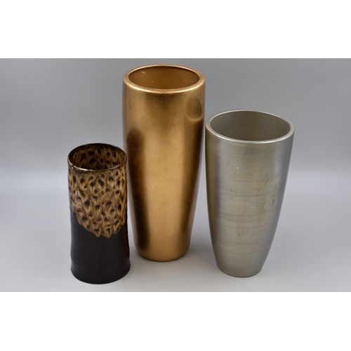 736 - 3X vases, (13