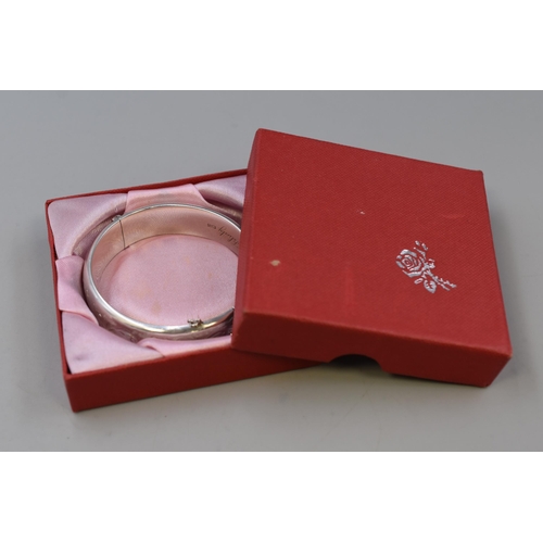 33 - Hallmarked Felicity Birmgingham silver bangle with safety chain in presentation box