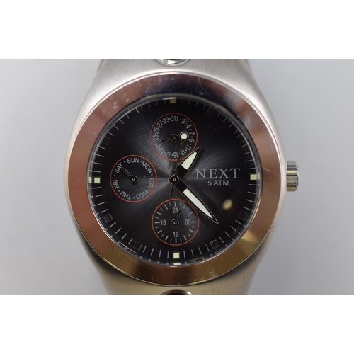 105 - A Next Gent's Quartz Calendar Watch With Stainless Steel Strap