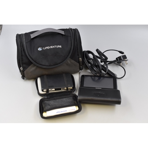 508 - Two Garmin satnav systems in carry case, both power on when plugged in