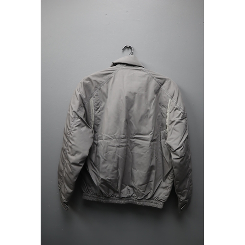 566 - Three mens outdoor jackets to include brand new with tags Avanez Bronx grey short jacket size L, Gre... 