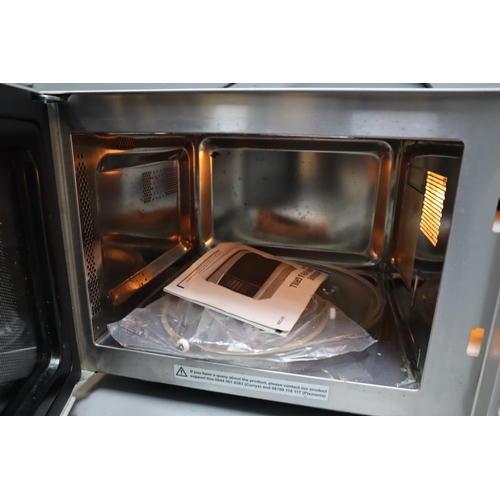 556 - Carlton 800w Cat E microwave with oven & grill in silver & very good condition