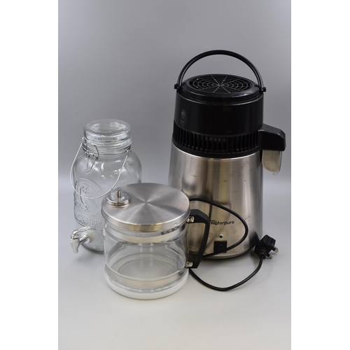 559 - A Water Purification Kit To Include Make Waterpure Water Purifier (Powers On), Kilner Water Dispense... 