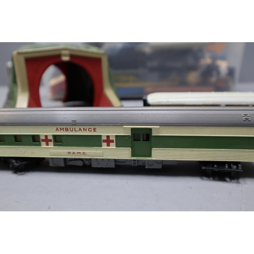 818 - A Selection of Hornby and Tri-Ang 00 Gauge Model Railway Accessories To Include Various Carriages, T... 