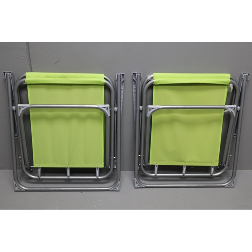 821 - Two folding garden chairs in green and grey