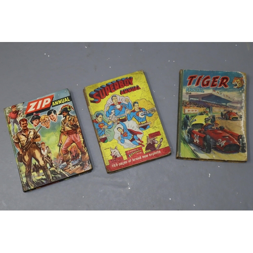 834 - Collection of Vintage Annuals and Books including Batman, Hulk, Tiger and Tin Tin