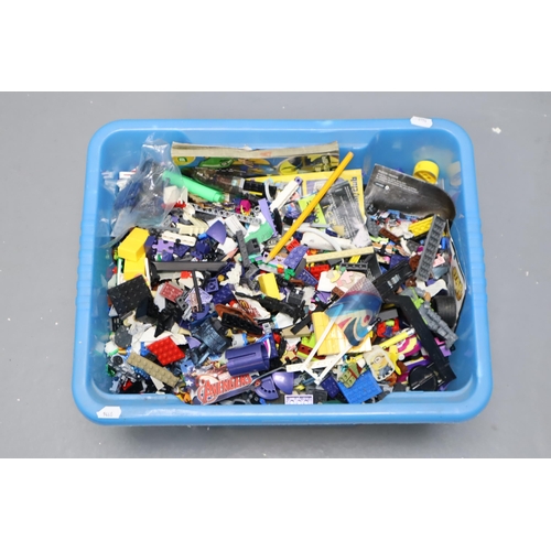 793 - Mixed Selection of Mainly Unsorted Lego (8.4 Kilograms)