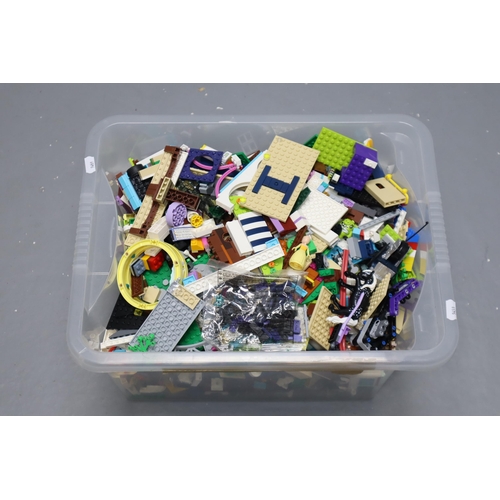 794 - Mixed Selection of Mainly Unsorted Lego (5.2 Kilograms)