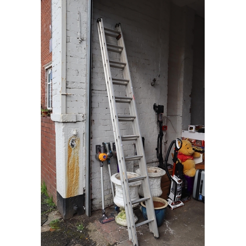 590 - 20ft two part extendible ladder. NO POSTAGE ON THIS ITEM