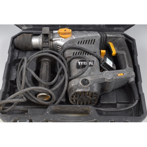 611A - Titan Heavy Duty Rotary Hammer Drill Complete with Case (Working)