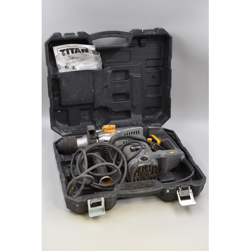 611A - Titan Heavy Duty Rotary Hammer Drill Complete with Case (Working)