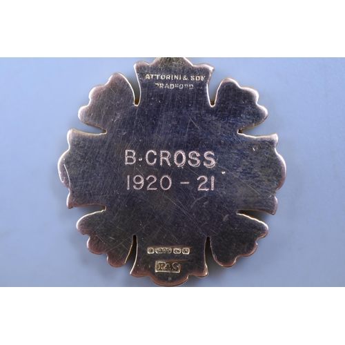 29 - Benjamin Cross (23 August 1898 – 1986 Burnley Professional Footballer Gold 375 (9ct) Lancashir... 