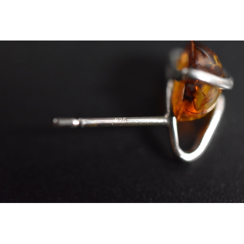 252 - Amber Brooch & a Pair of Earrings, Silver 925