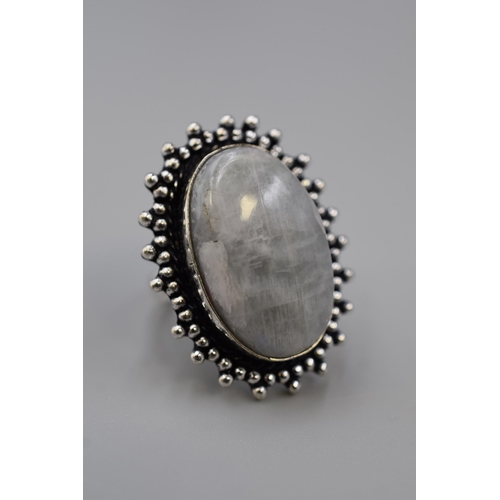 67 - Rainbow Moonstone Gemstone 925 Silver Ring Size S