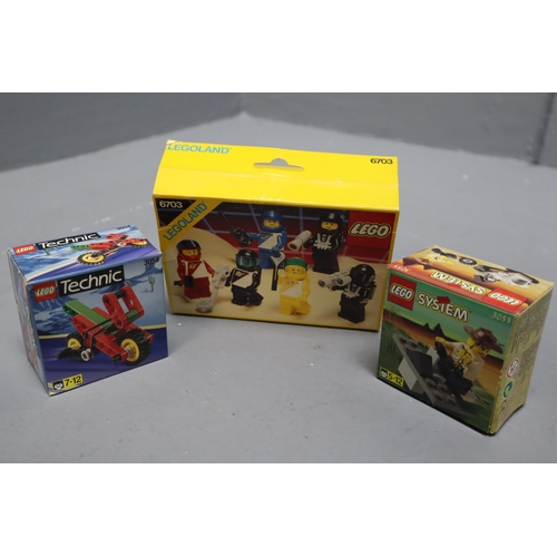 646 - Collection of Lego boxes in good condition, some contain bits of Lego. Ideal for collectors.