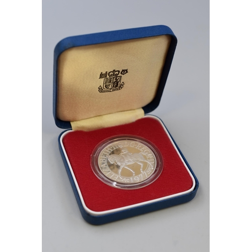 188 - Royal Mint Silver 925 1977 Jubilee Proof Crown with Presentation Box