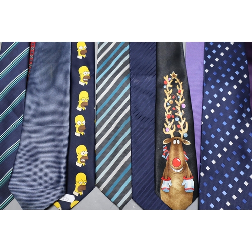 545 - HUGE Collection of Fine Quality Ties complete with a Tie Hanger