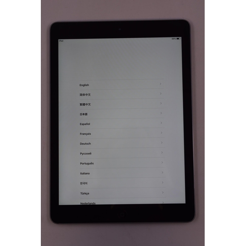 476 - Apple iPad Air 1 16GB I Pad with Box and Lead (Factory Reset, Working)