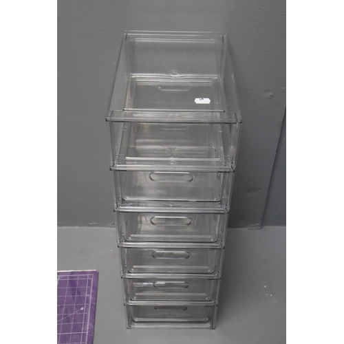 487 - 6 stackable clear acrylic drawers, an artist tote ( 22