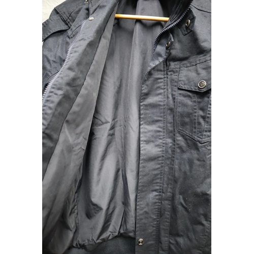 574 - Brand New Fashionable Quality Outdoor Jacket in size EU M