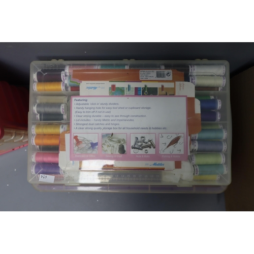 595 - Mixed arts & crafts lot including sewing thread, a portable art caddy box and more