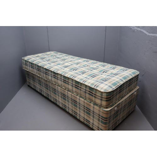 942 - New single divan bed with castors and green tartan with matching mattress 76