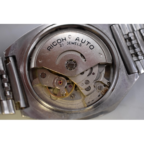 85 - Ricoh Crystal 21 Jewels Automatic Day / Date Gents Watch (Working)