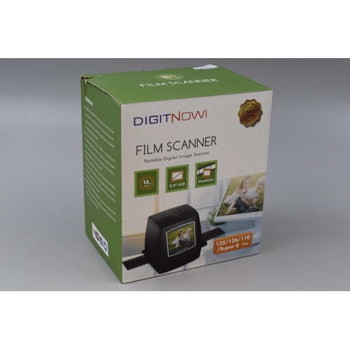 526 - New Digitnow Portable Digital Film Image Scanner in Box