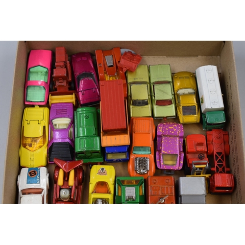 542 - A Selection of Twenty-Eight Matchbox Playworn Die Cast Vehicles