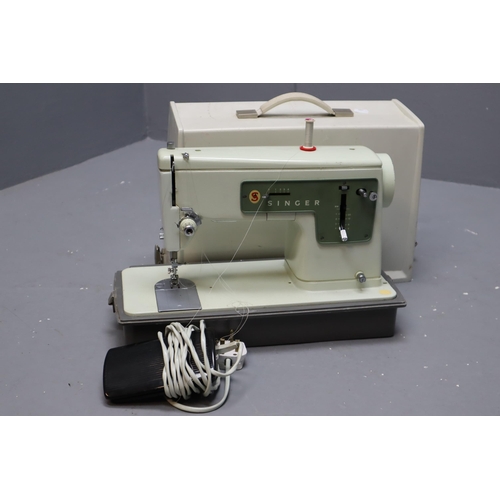 821 - Singer 337 Sewing Machine