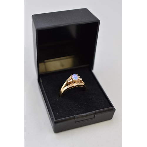 10 - Gold 18ct Opal and Diamond Stoned Ring Complete with Presentation Box